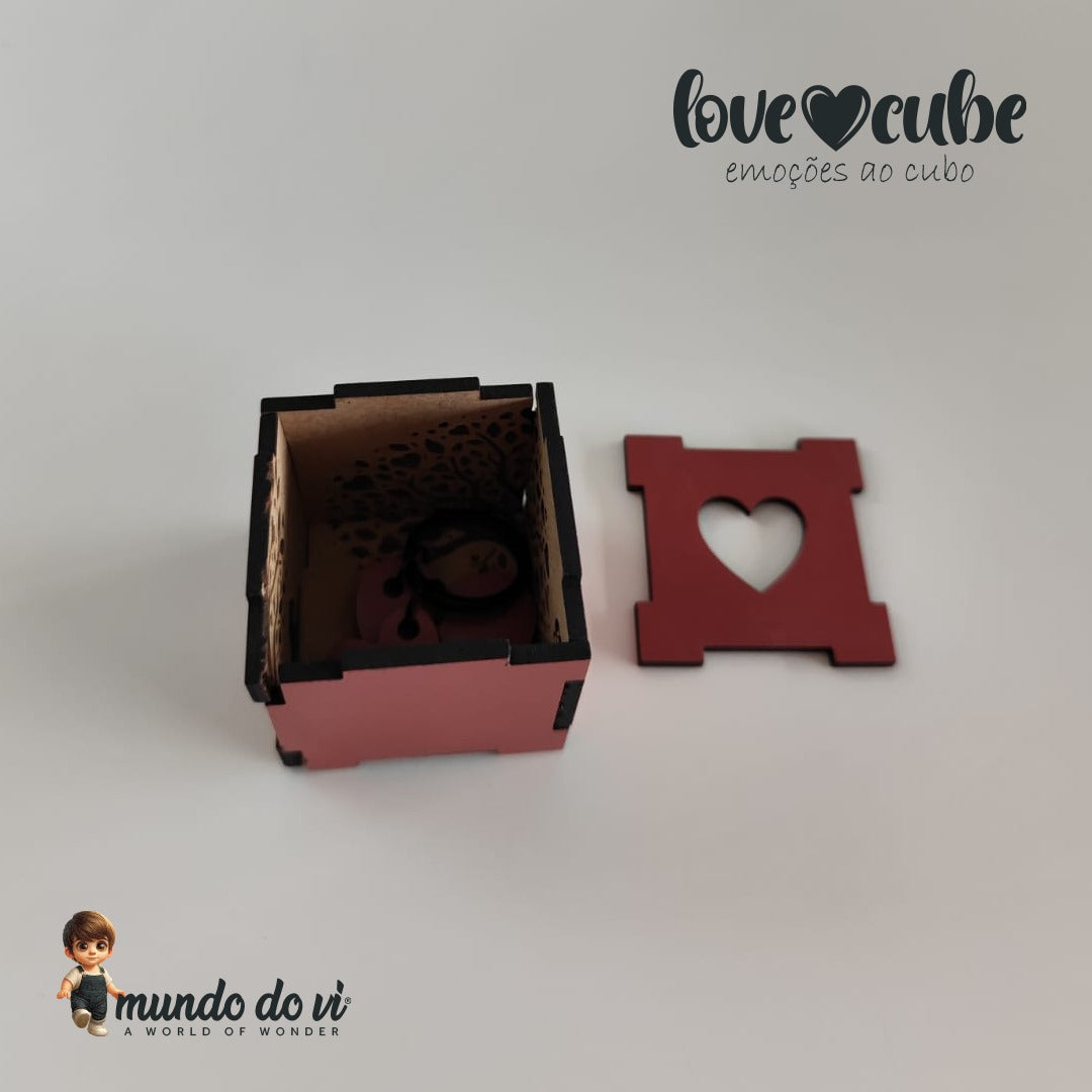 Love Cube – “Cavalinhos & Emoções”